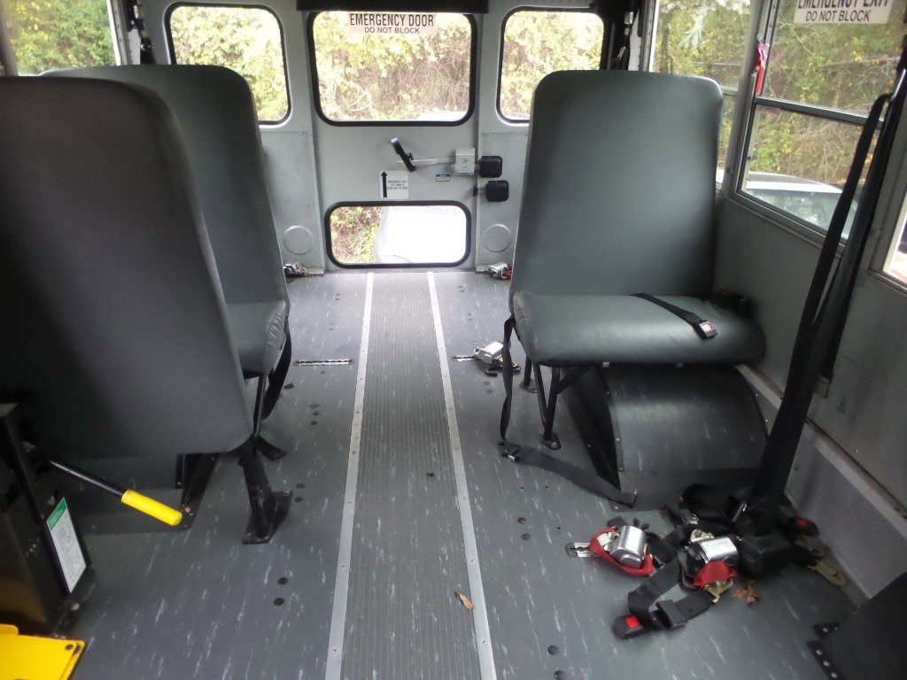 Used 2013 Chevrolet Express 3500 w/ School Bus Package image 35