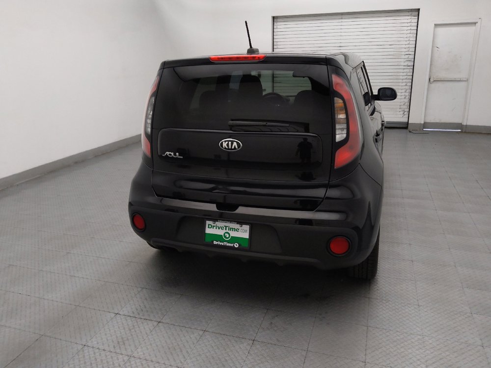 Used 2017 Kia Soul FWD image 7