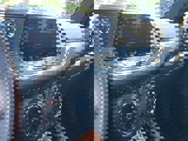 Used 2021 Chevrolet Blazer LT FWD image 14