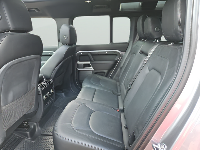 Certified 2024 Land Rover Defender 110 S AWD/4WD image 18