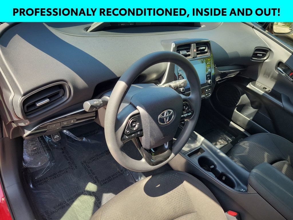 Certified 2020 Toyota Prius LE AWD/4WD image 7