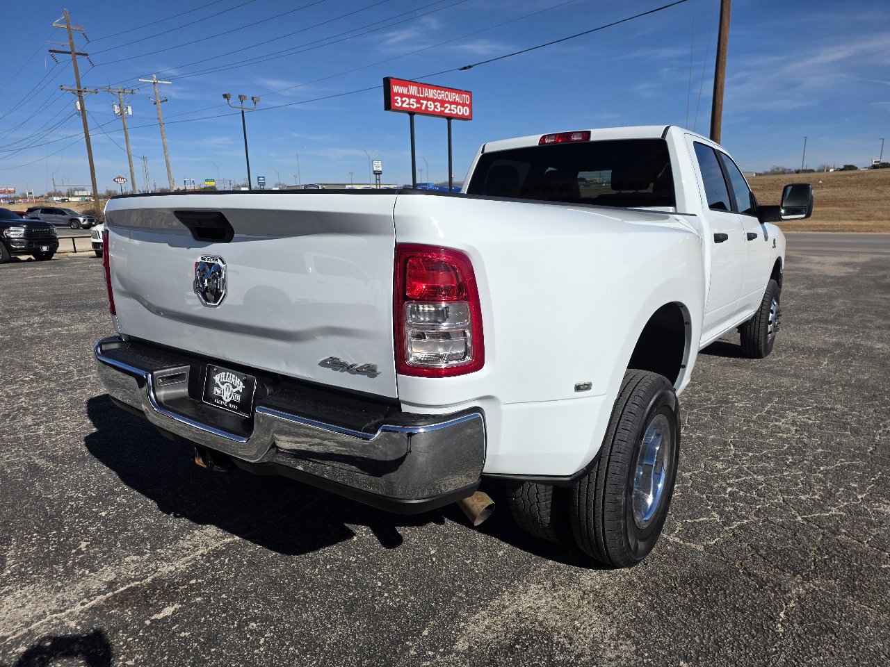 Used 2024 RAM 3500 Big Horn image 7