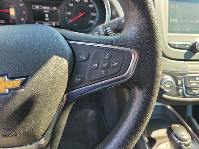 Used 2017 Chevrolet Malibu LT FWD image 20