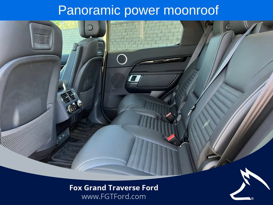 Used 2024 Land Rover Discovery S AWD/4WD image 4