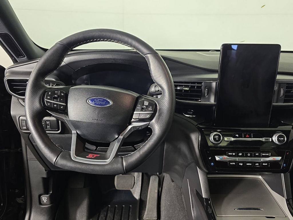 Used 2024 Ford Explorer ST w/ Equipment Group 401A AWD/4WD image 9