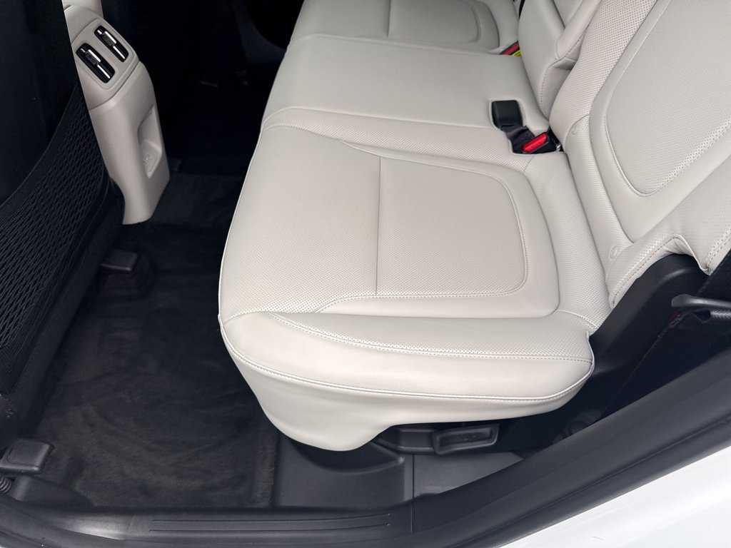 Certified 2025 Hyundai Tucson SEL AWD/4WD image 18