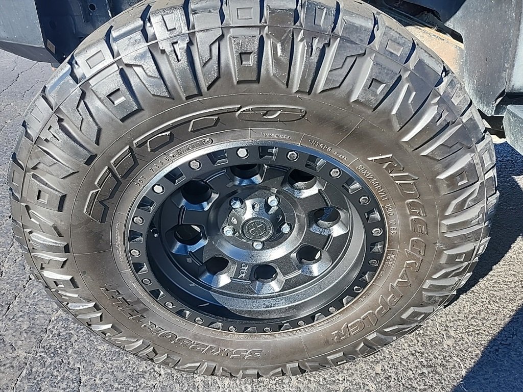 Used 2015 Jeep Wrangler Unlimited Sahara image 9