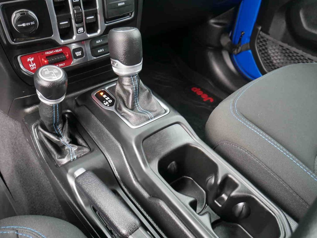 Certified 2021 Jeep Wrangler Unlimited Rubicon 4xe w/ Cold Weather Group image 30