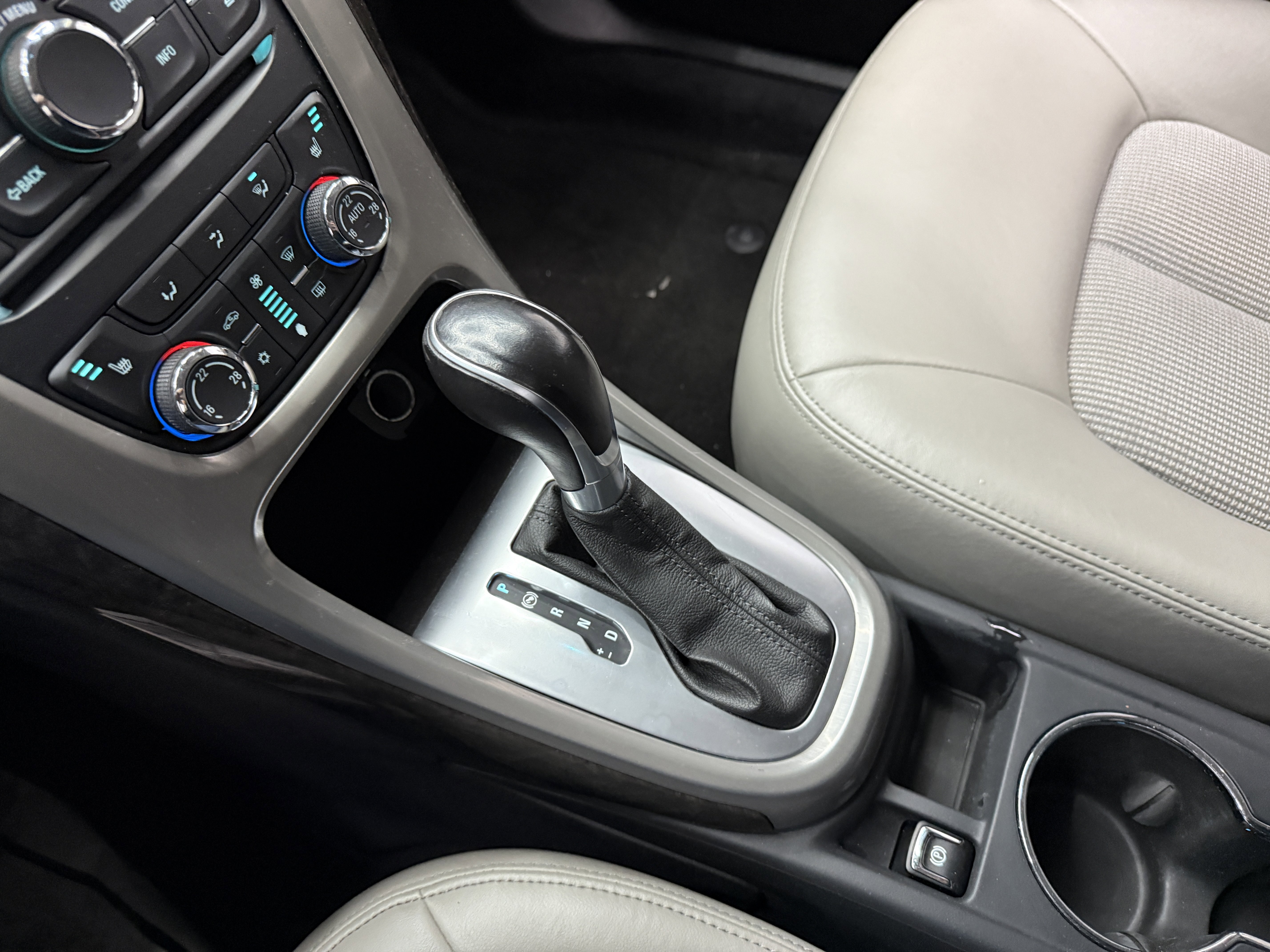 Used 2016 Buick Verano Convenience image 19