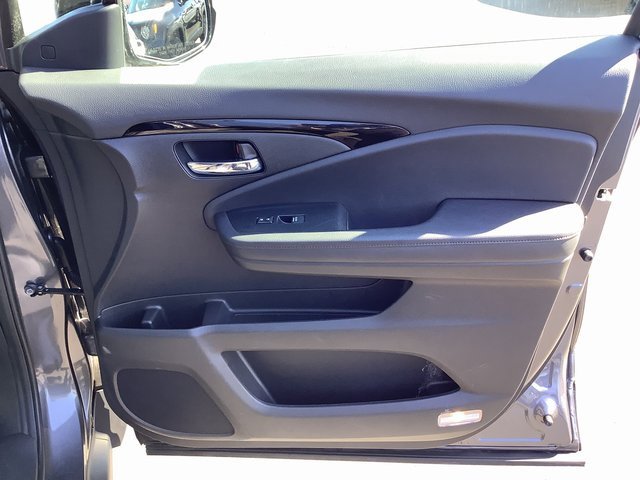 Used 2021 Honda Pilot Touring image 43