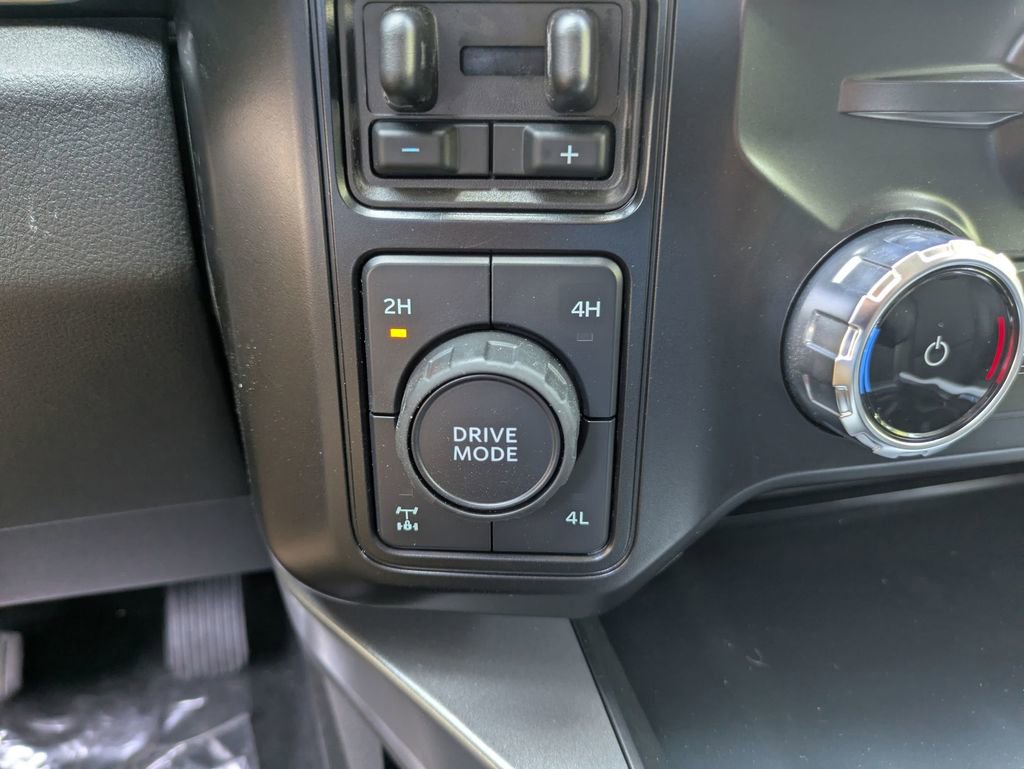 New 2025 Ford F250 Lariat w/ Lariat Ultimate Package image 24