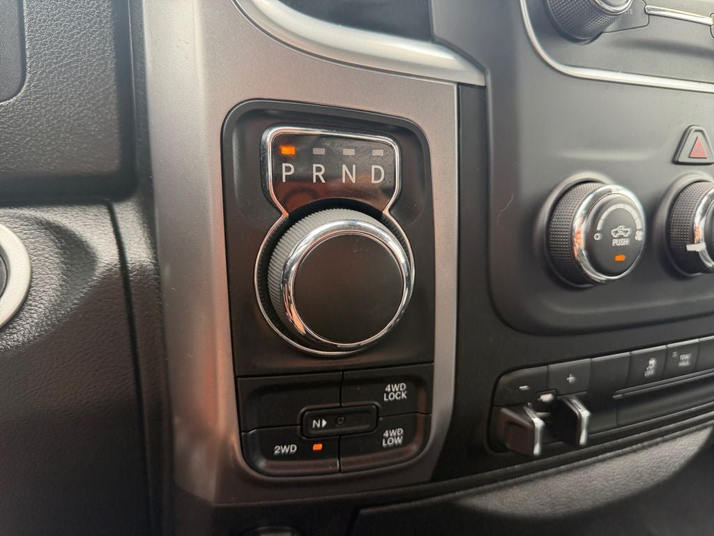 Used 2023 RAM 1500 Classic SLT AWD/4WD image 33