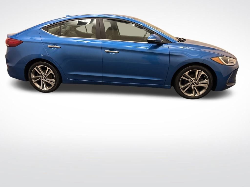 Used 2017 Hyundai Elantra Limited image 4