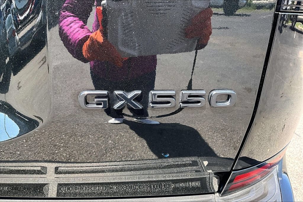 Used 2024 Lexus GX 550 w/ Cold Area Package AWD/4WD image 26