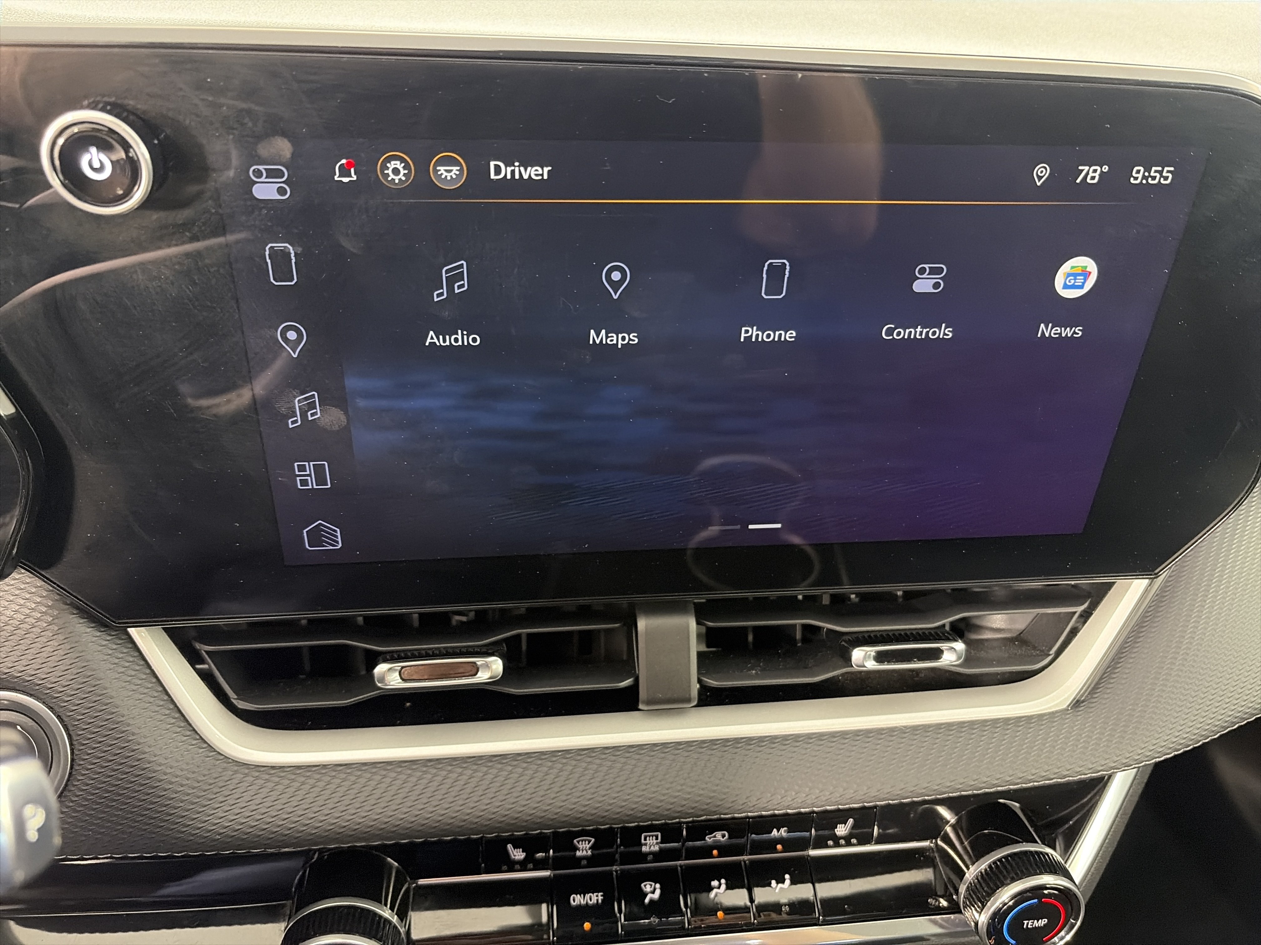 Certified 2025 Chevrolet Equinox LT w/ Safety and Technology Package AWD/4WD image 18