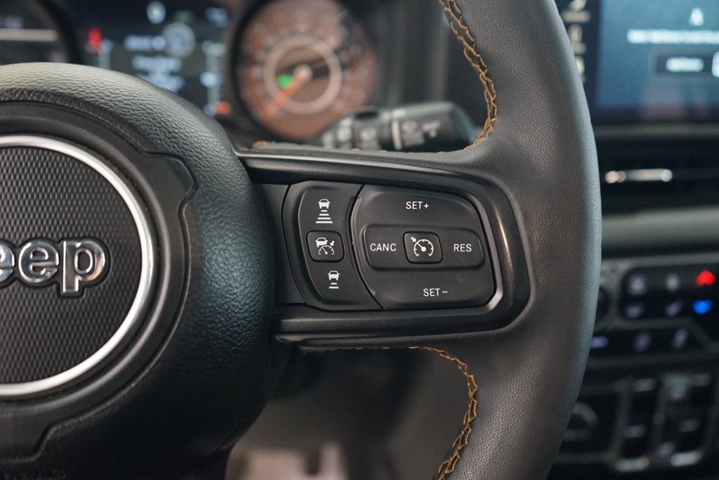 Used 2024 Jeep Wrangler Unlimited Sport AWD/4WD image 31