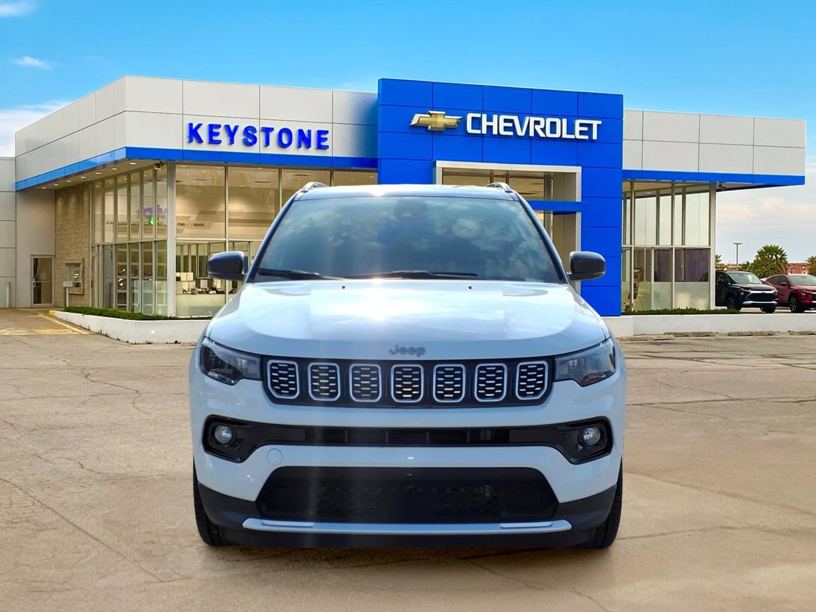 Used 2025 Jeep Compass Limited AWD/4WD image 2