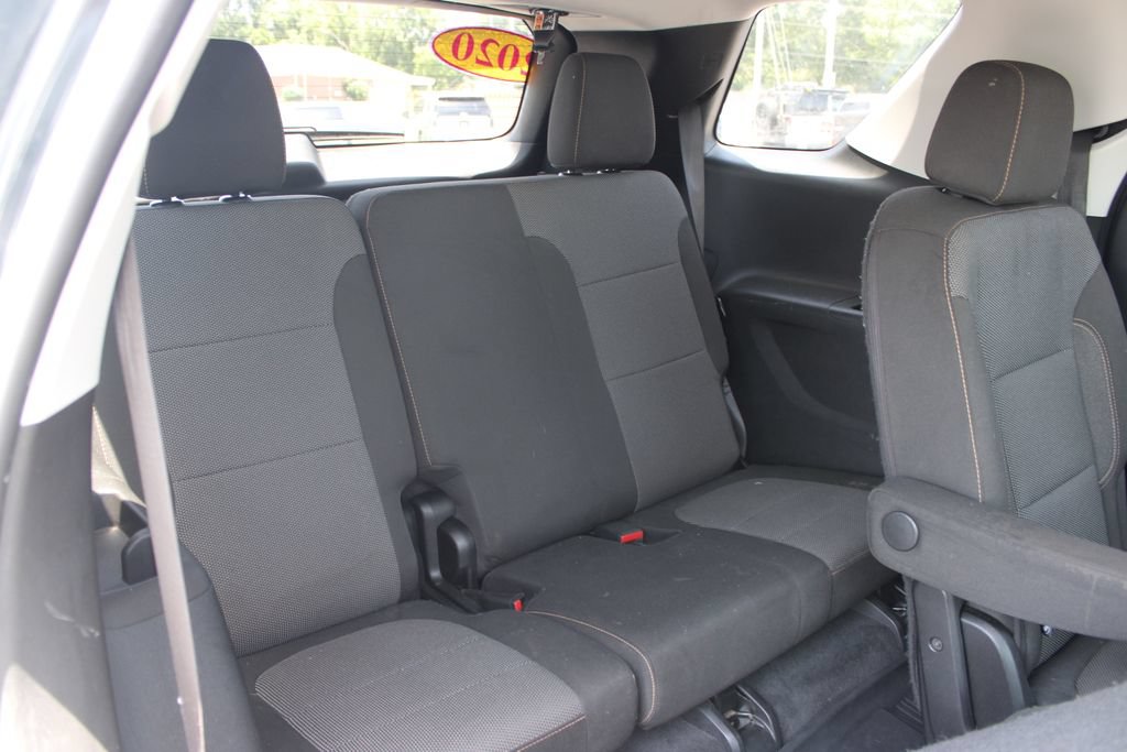 Used 2020 Chevrolet Traverse LT FWD image 34