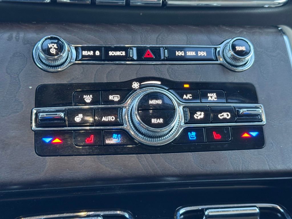 Used 2023 Lincoln Aviator Reserve w/ Equipment Group 201A image 14