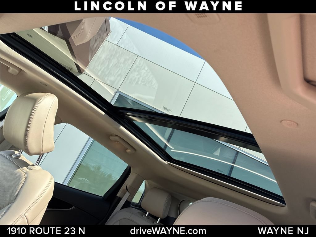 Certified 2023 Lincoln Nautilus Reserve w/ Cargo Utility Package AWD/4WD image 15