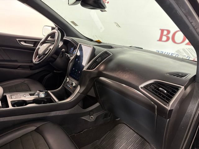 Certified 2024 Ford Edge ST-Line AWD/4WD image 17