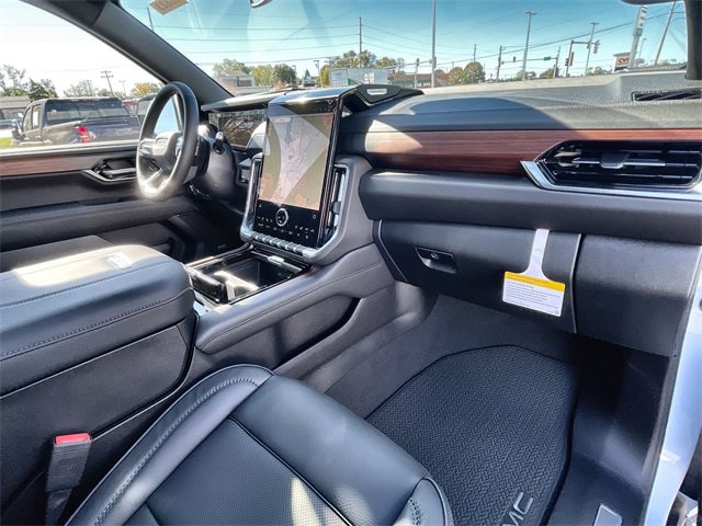 New 2026 GMC Yukon Denali w/ Sun & Power Step Package image 30
