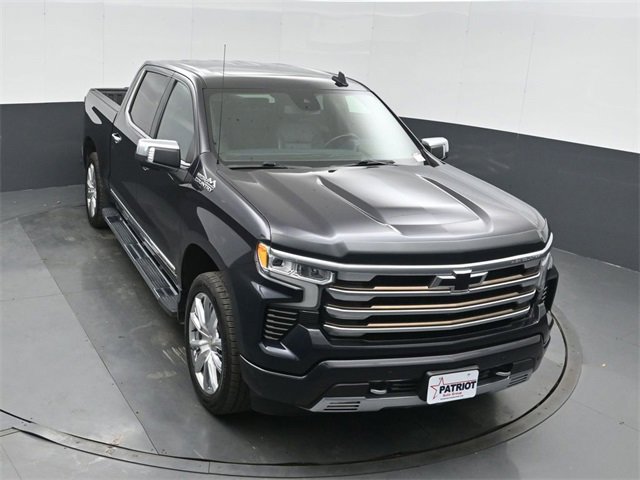 Used 2022 Chevrolet Silverado 1500 High Country w/ High Country Premium Package image 36