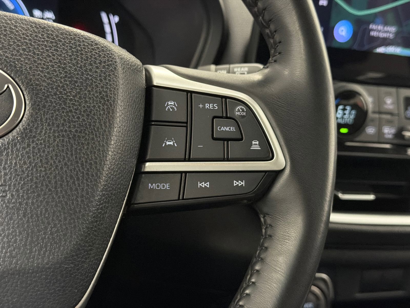 Used 2025 Toyota Grand Highlander AWD Hybrid image 21