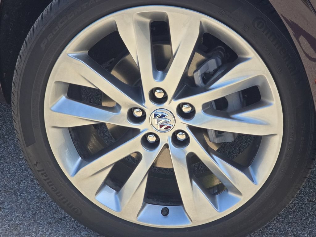 Used 2023 Buick Envision Avenir FWD image 9