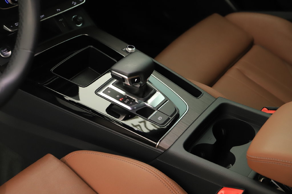 Certified 2024 Audi Q5 2.0T Premium AWD/4WD image 17