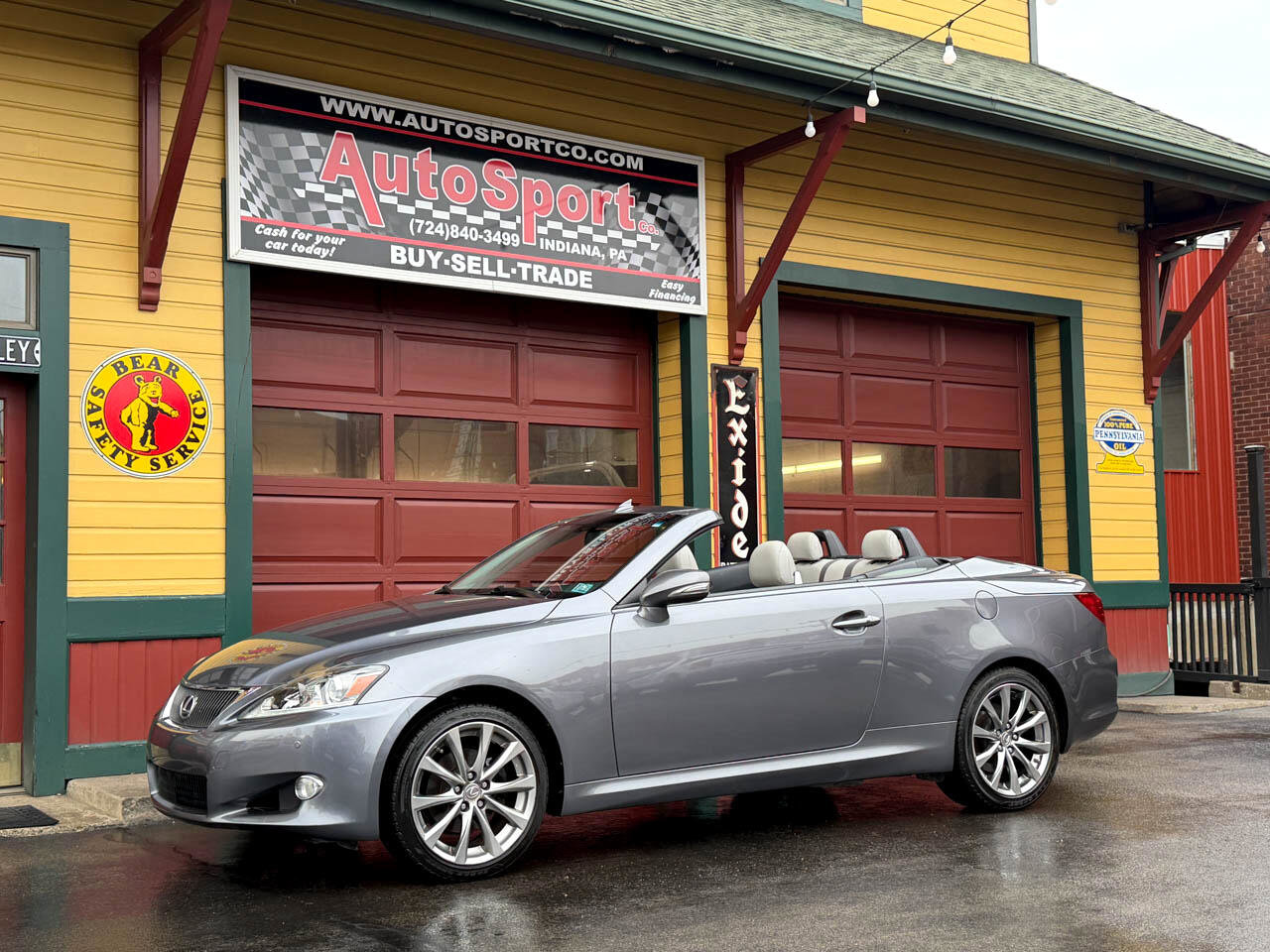 Used 2015 Lexus IS 250C 250 image 10