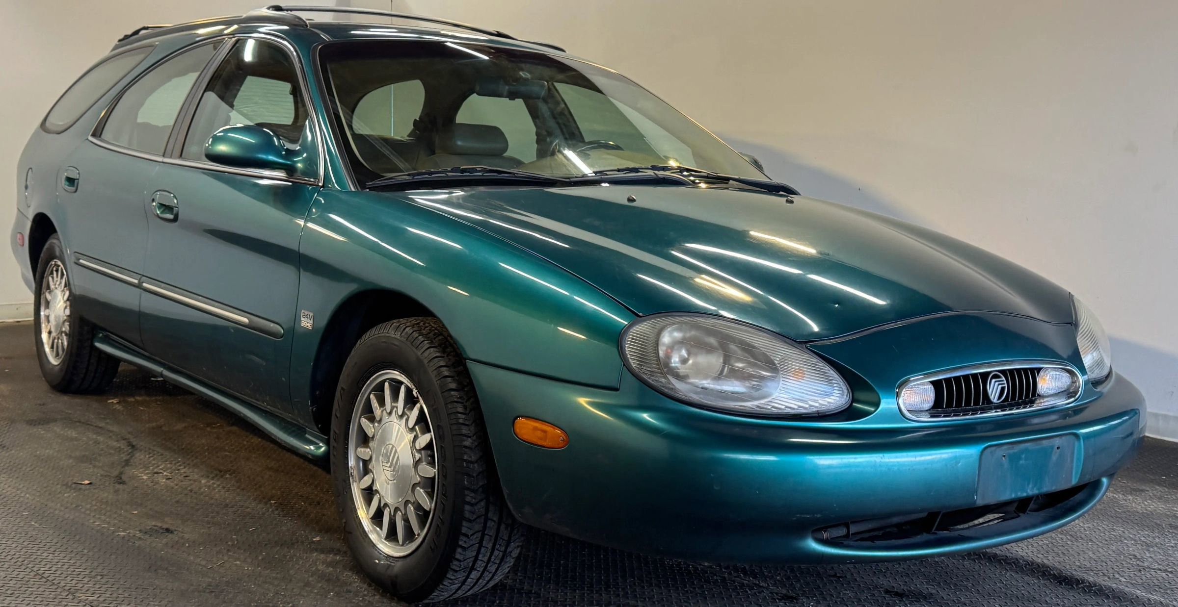 Used 1998 Mercury Sable LS FWD image 4