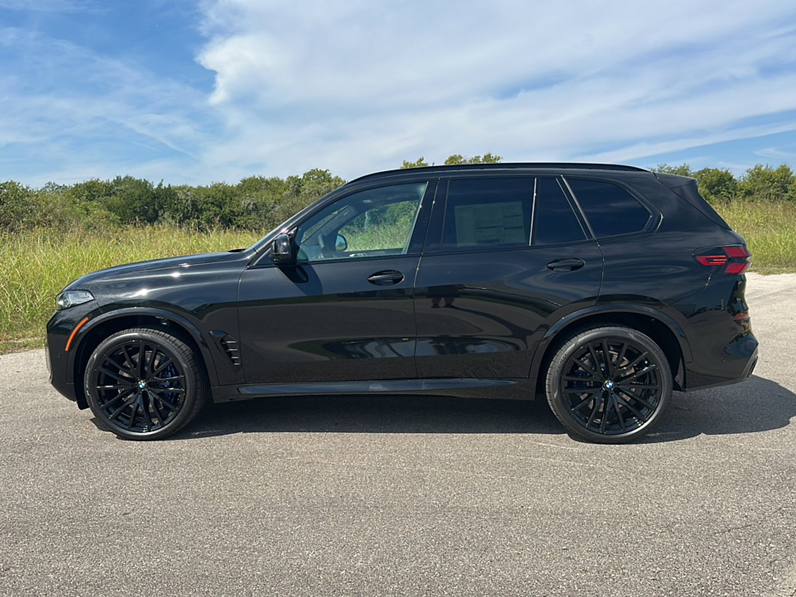 New 2026 BMW X5 M60i image 5