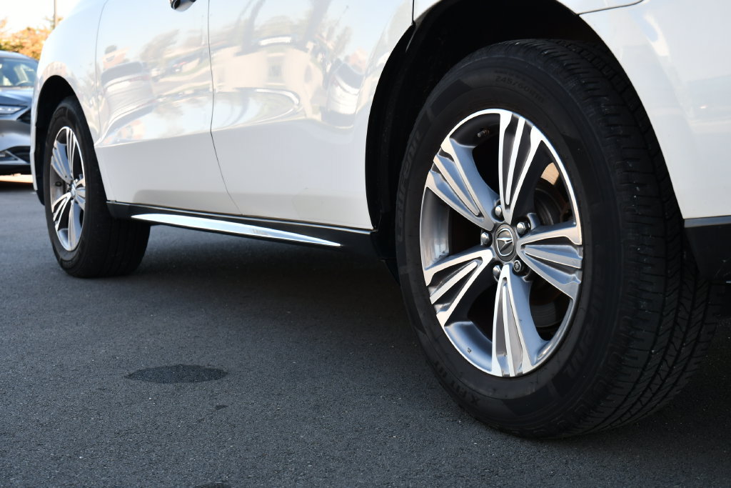 Used 2020 Acura MDX SH-AWD image 13
