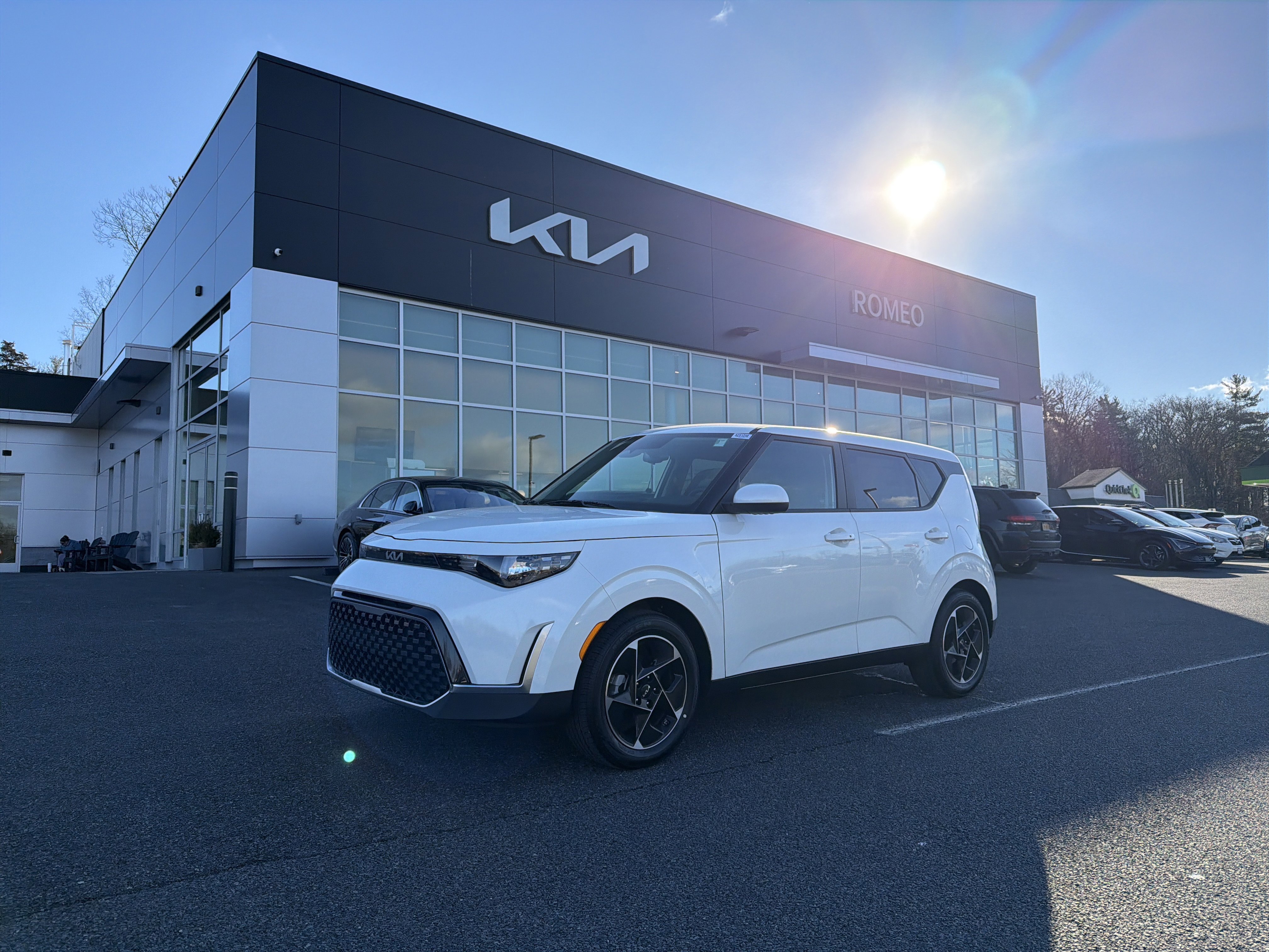 New 2025 Kia Soul EX image 1