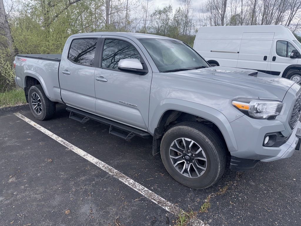 Used 2021 Toyota Tacoma TRD Sport AWD/4WD image 5