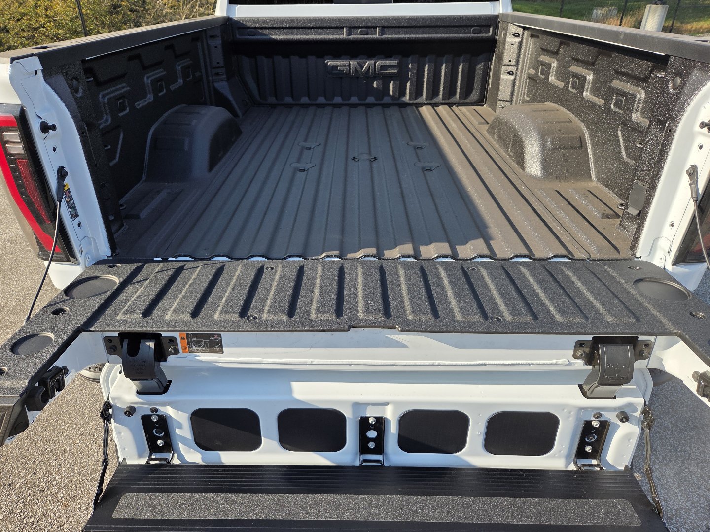 New 2026 GMC Sierra 2500 AT4 AWD/4WD image 23