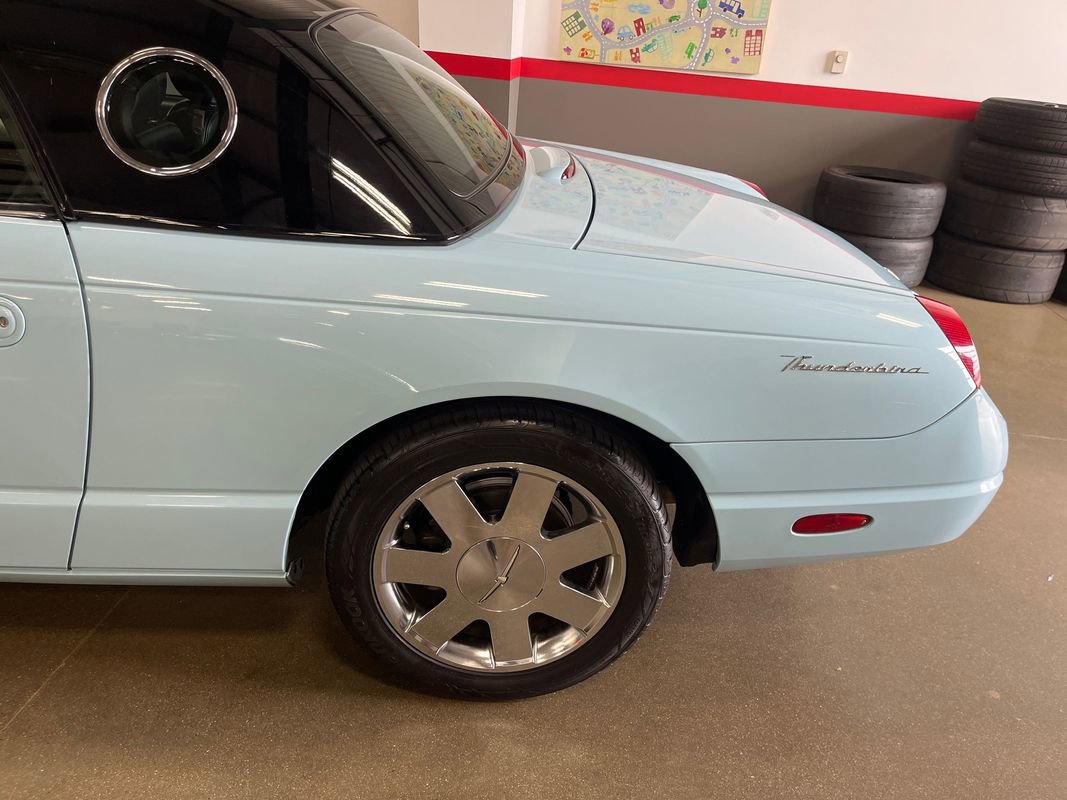 Used 2003 Ford Thunderbird image 73