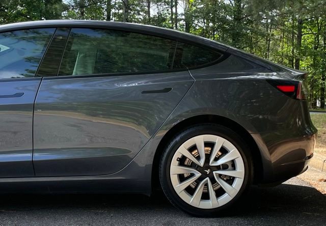 Used 2023 Tesla Model 3 Standard Range RWD image 5