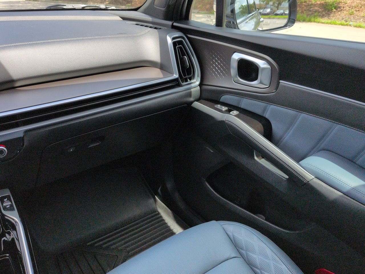 Certified 2025 Kia Sorento SX Prestige AWD/4WD image 19