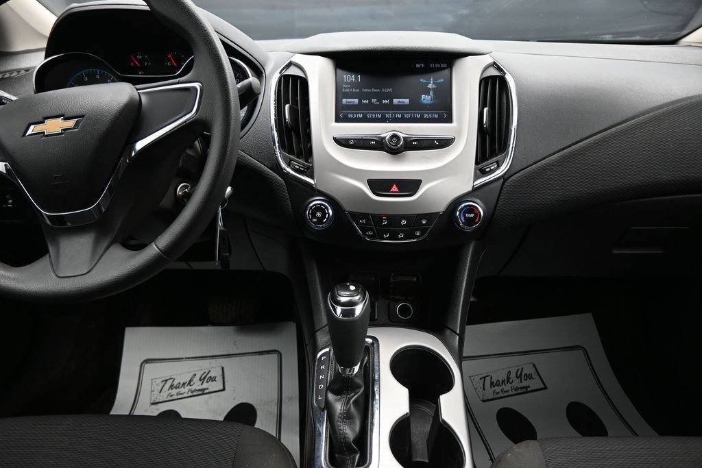 Used 2017 Chevrolet Cruze LS FWD image 16