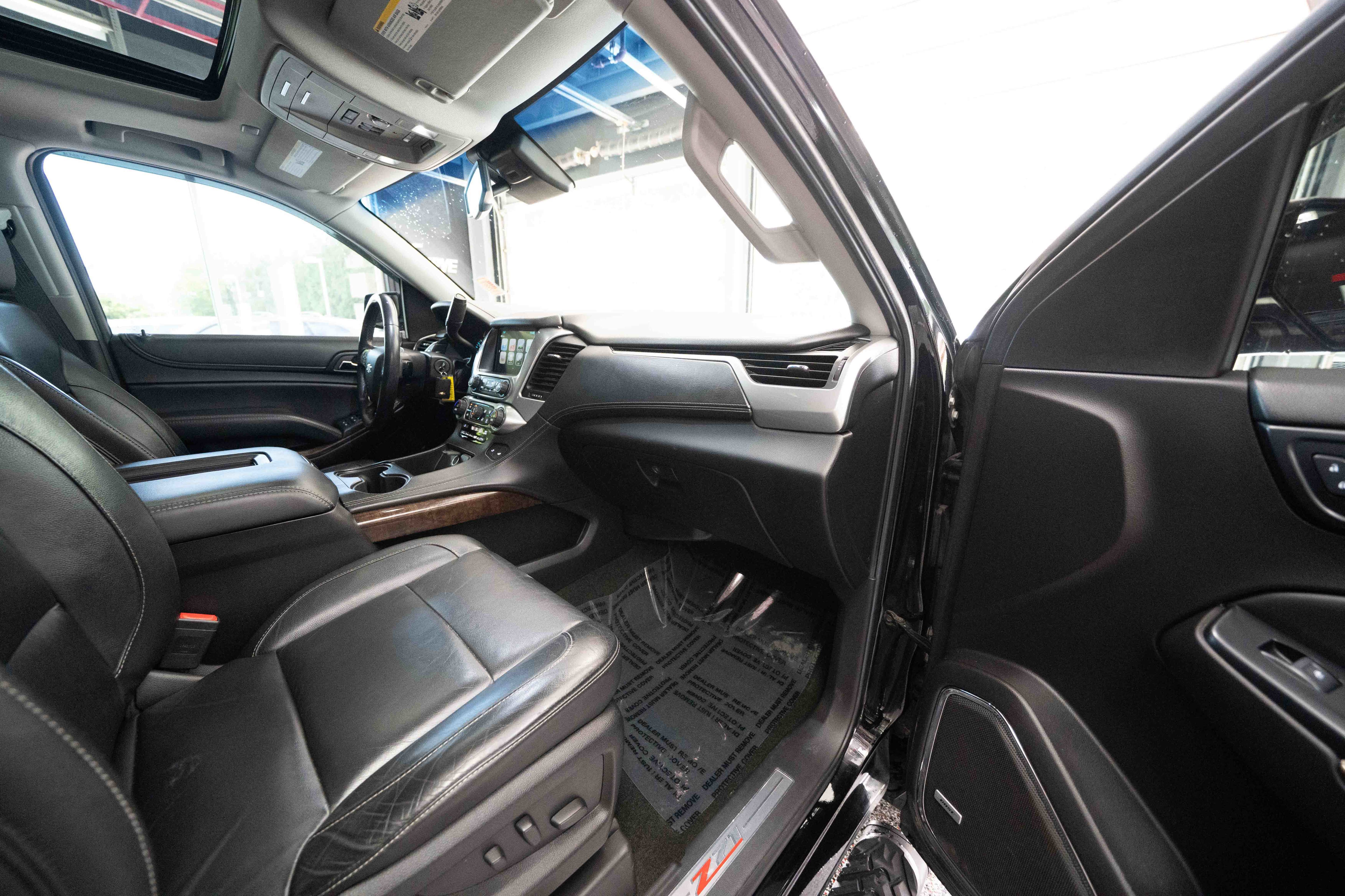 Used 2018 Chevrolet Tahoe LT w/ Z71 Midnight Edition AWD/4WD image 26
