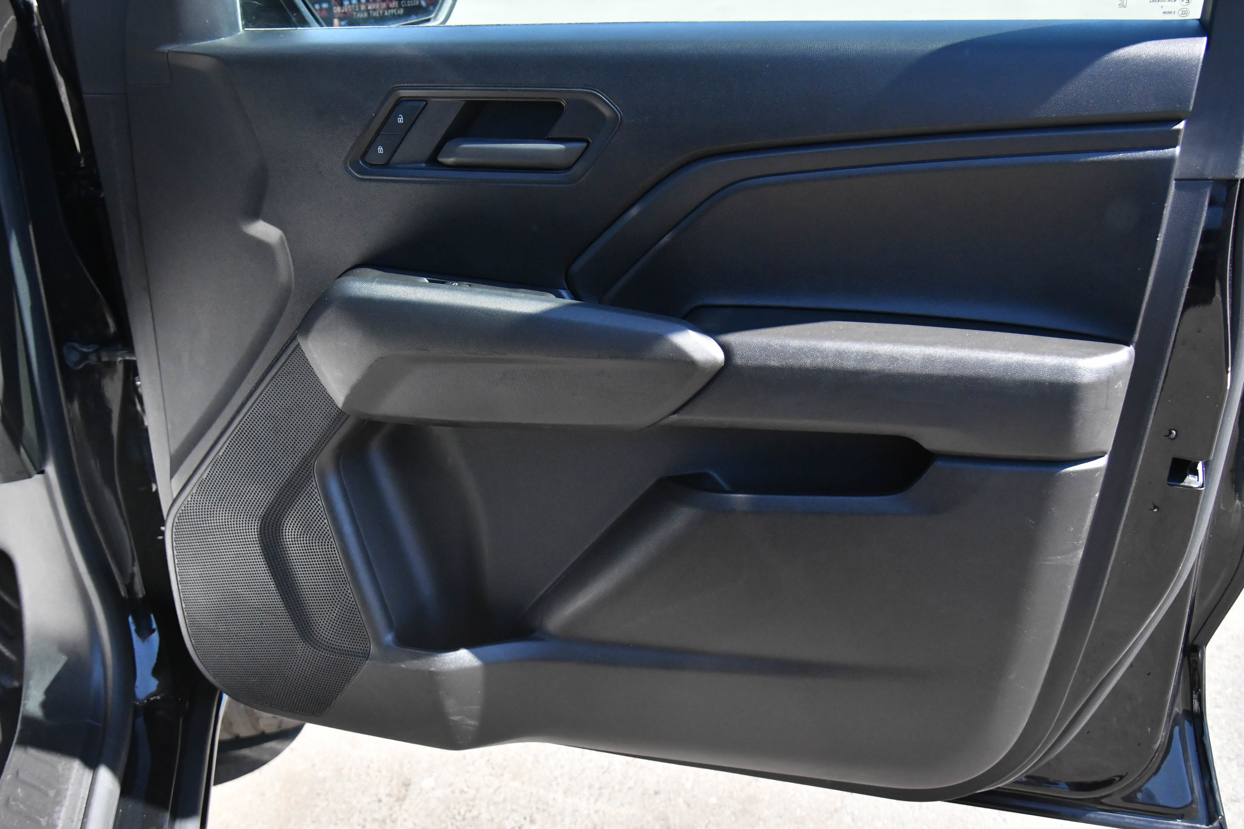 Used 2023 Chevrolet Colorado W/T image 44