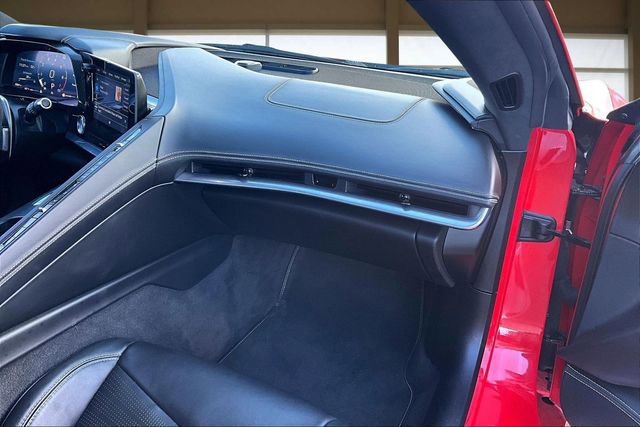 Used 2022 Chevrolet Corvette Stingray Premium Cpe w/ Z51 Performance Package image 16