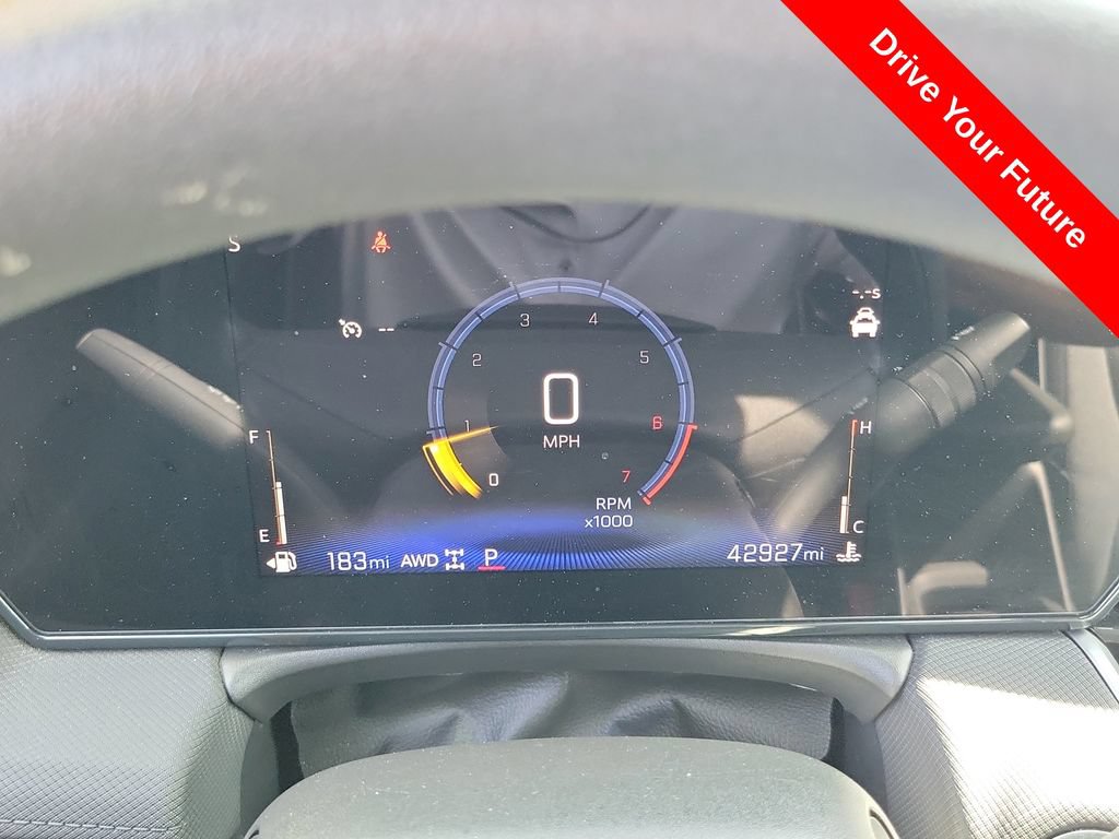 Used 2025 Chevrolet TrailBlazer LT AWD/4WD image 9