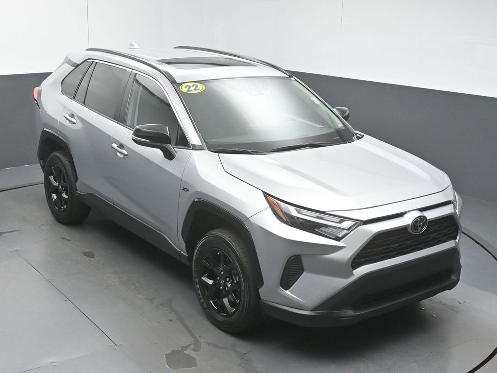 Used 2022 Toyota RAV4 XLE image 41