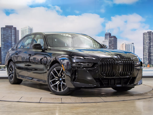 Used 2026 BMW 740i xDrive AWD/4WD image 1