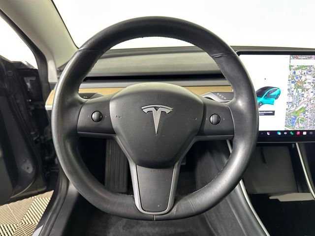 Used 2018 Tesla Model 3 Long Range image 14