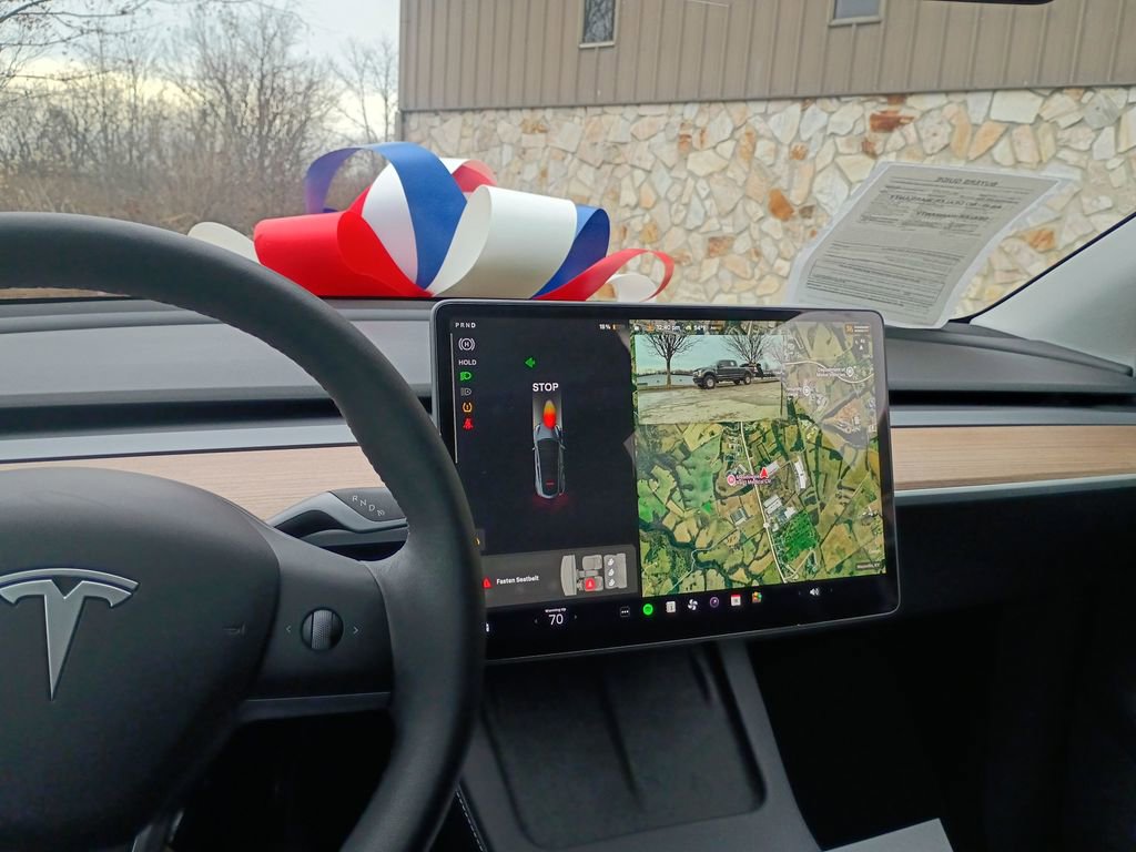 Used 2025 Tesla Model Y Long Range image 42