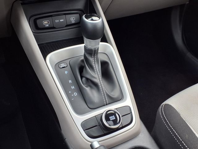 Used 2025 Hyundai Venue SEL FWD image 73